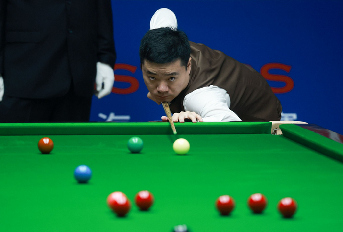 赛中以10 赛中以10